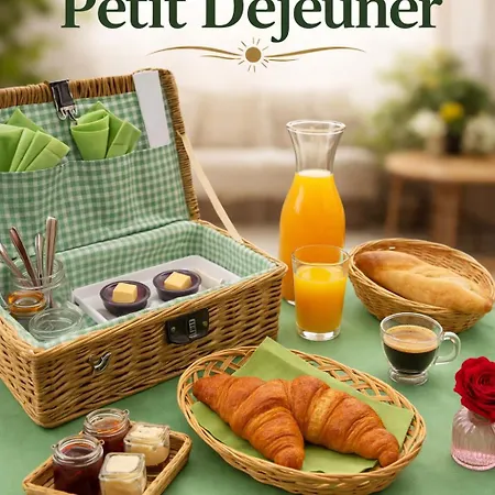 Hébergement de vacances Maison - De La Nartelle - Piscine Partagée - Parking - Bbq - Calme&détente Au Rêve D'azur- Check-in 20h Maximum *