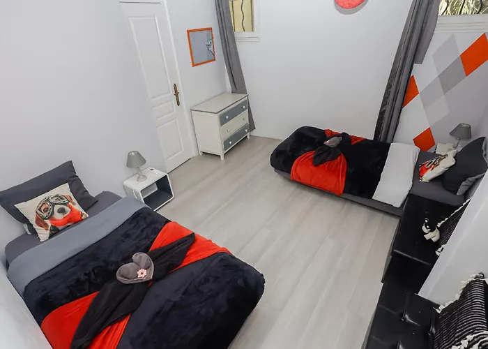 Ferienhaus Maison Julia Bord De Mer - 2 Chambres - Piscine Partagee - Parking - Bbq - Draps Inclus Sainte-Maxime