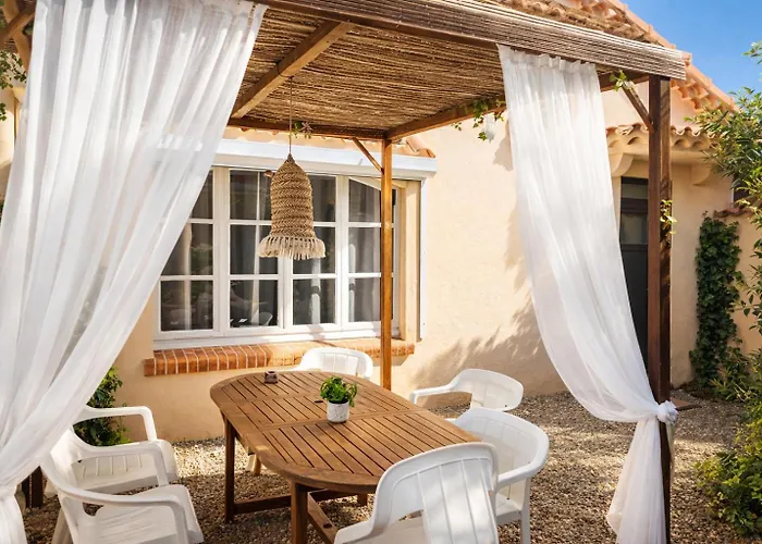 Maison Julia Bord De - 2 - De La Nartelle - Maxime - Piscine Partagee - Parking - Bbq - Draps Inclus